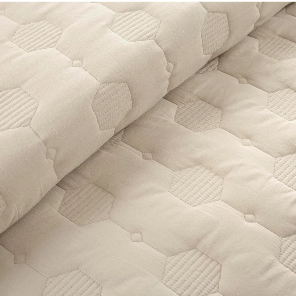 Lush Decor Hexagon Honeycomb Embroidered Textured Cotton 3 Piece Quilt Set, F/Q